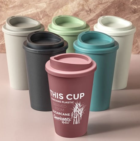 Double-wall insulated tumbler with screw-on lid. Contains 25% plastic derived from sugar cane. This renewable source absorbs carbon dioxide whilst growing and is a by-product of the sugar industry. The use of sugar cane means less oil is used in the manufacture of each tumbler. The tumbler is 100% recyclable and packed in a home compostable bag. Made in the UK. BPA-free.